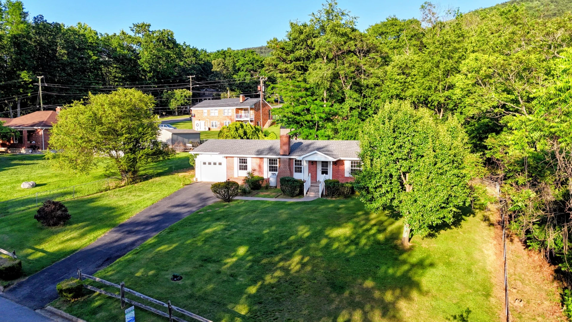 2460 Pine Ave - Photo 8