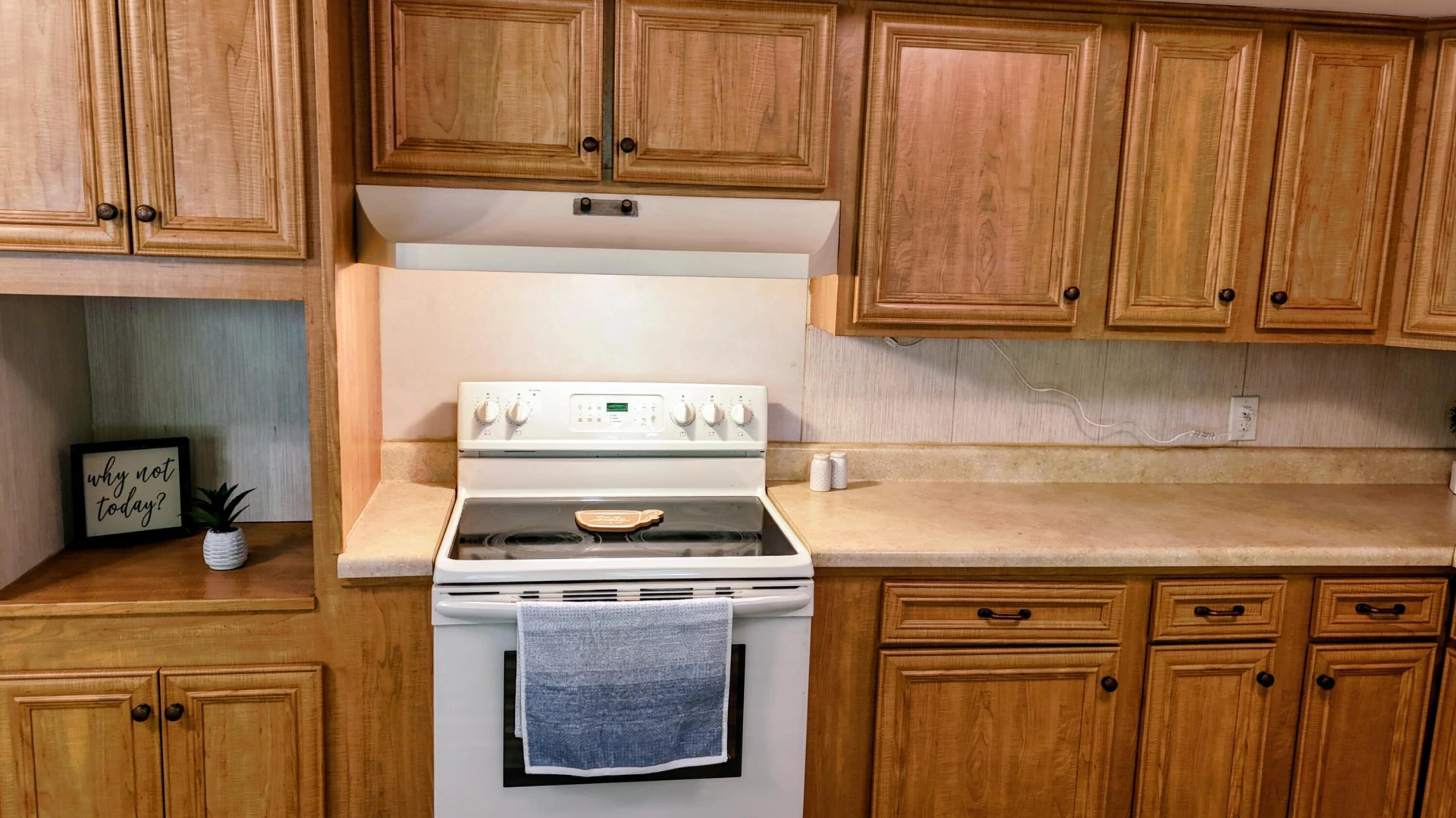 2460 Pine Ave - Photo 9