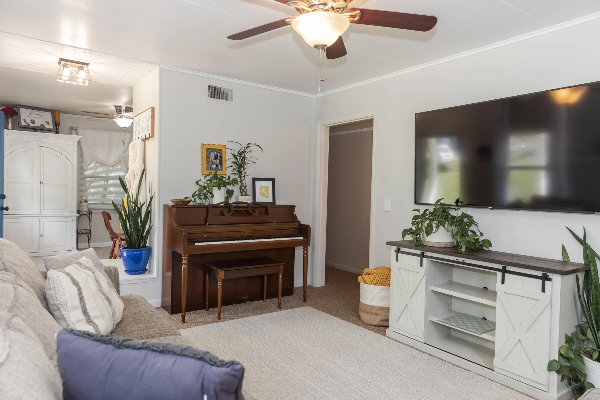 153 E 38th St - Photo 10