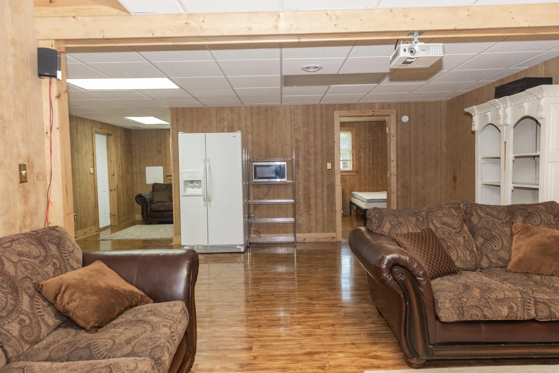 153 E 38th St - Photo 35