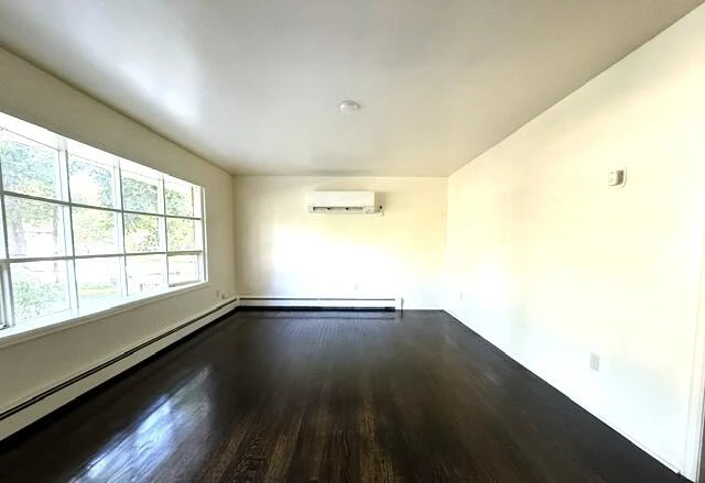 308 Ridgewood Cir - Photo 2