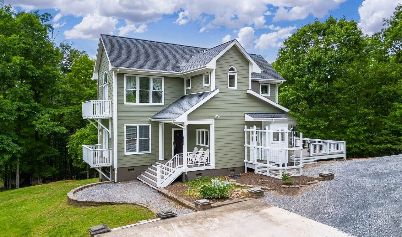 171 Little House Ln