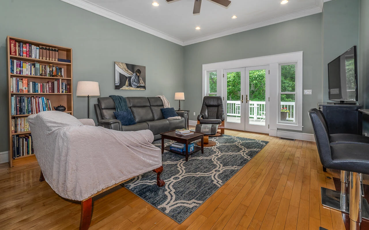 171 Little House Ln - Photo 7