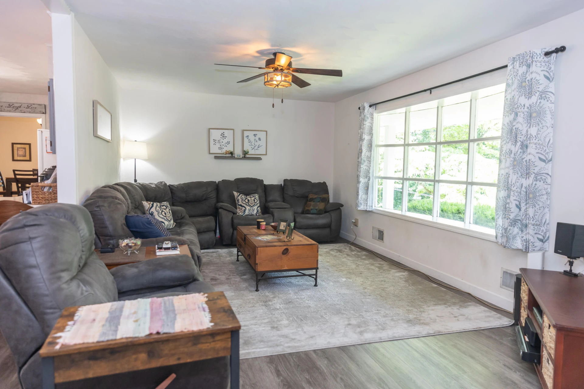 1333 Smiley Ln - Photo 6