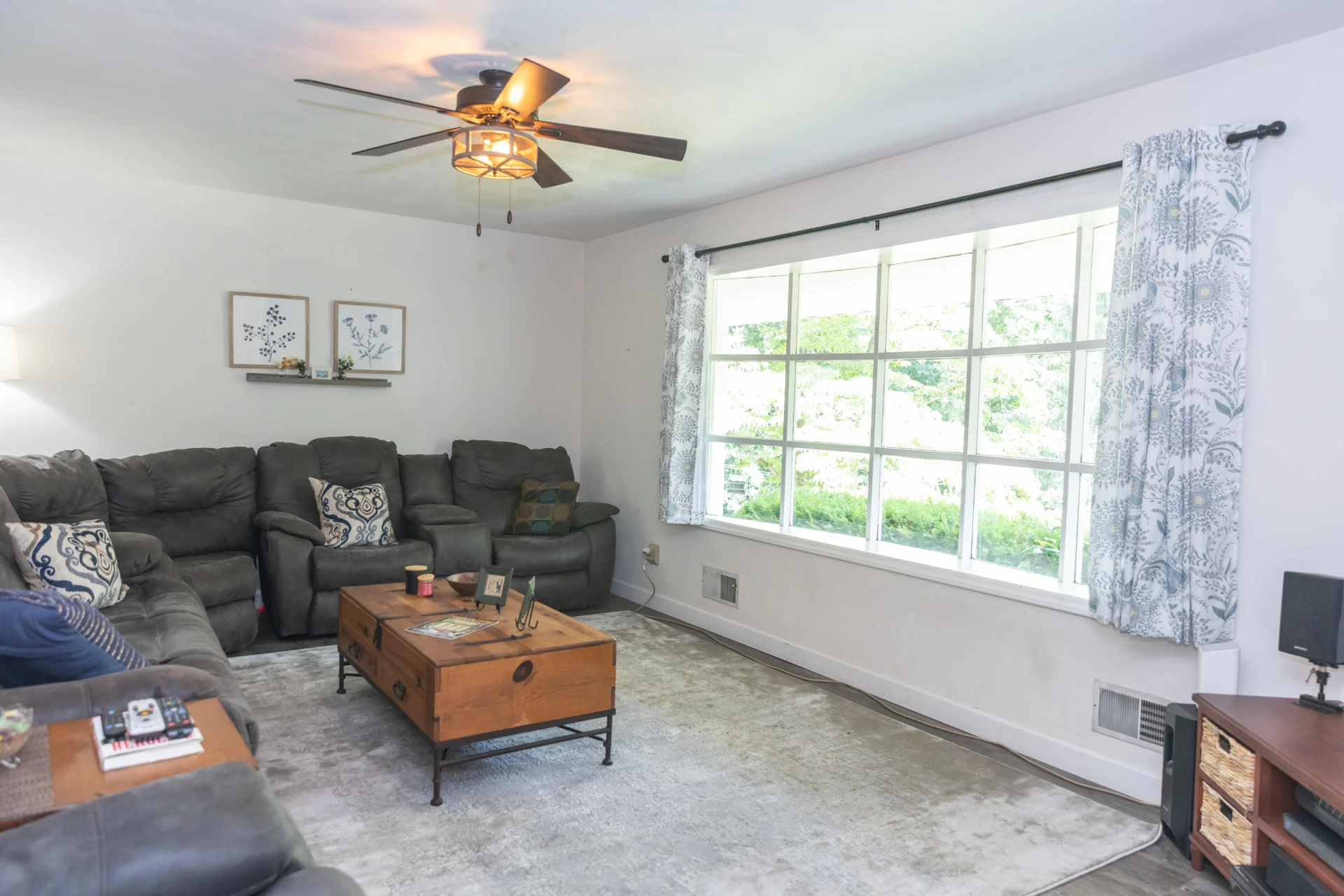 1333 Smiley Ln - Photo 7