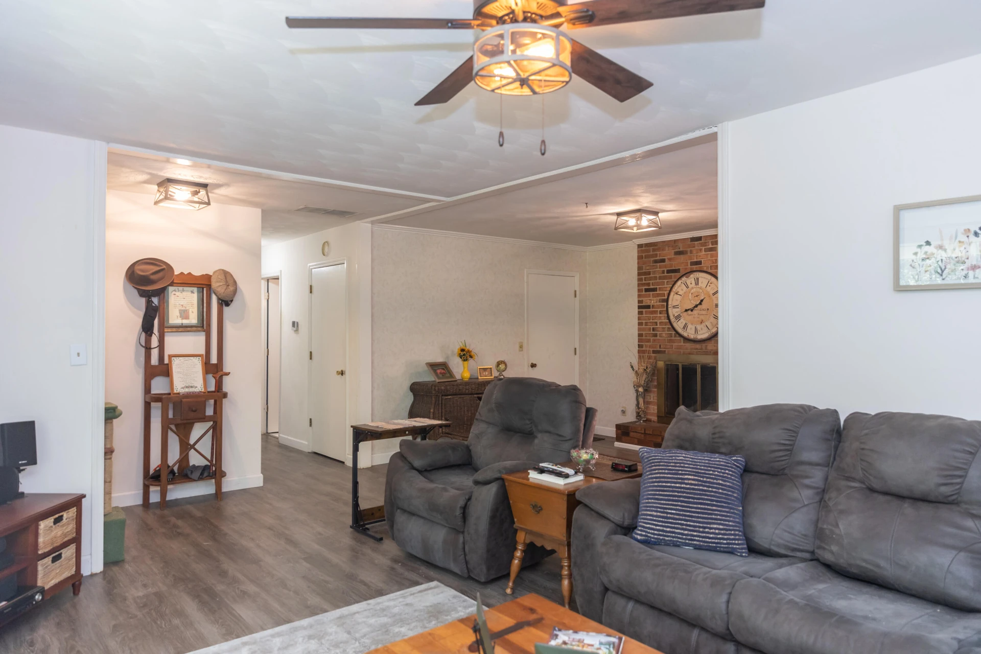 1333 Smiley Ln - Photo 8