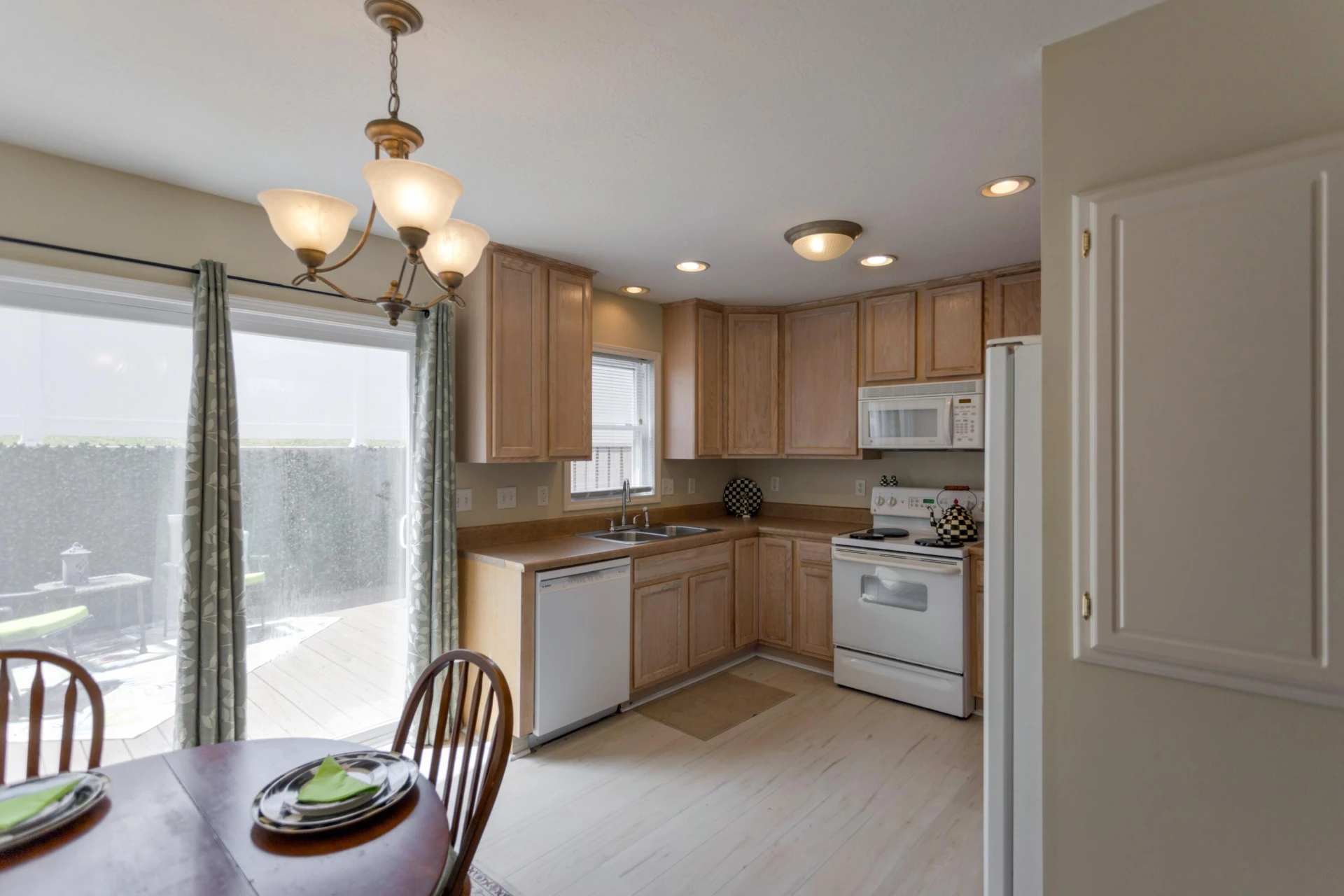 12 Ashley Ct - Photo 8