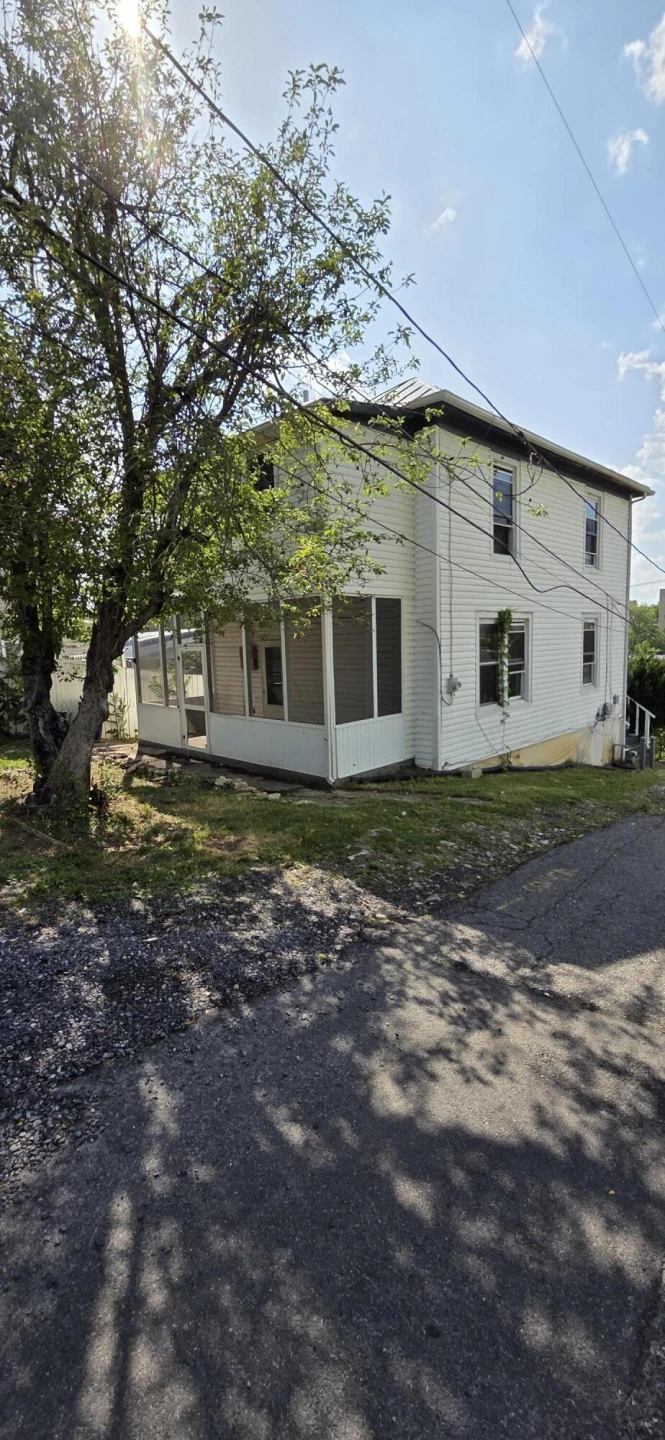 415 N RANDOLPH St - Photo 2