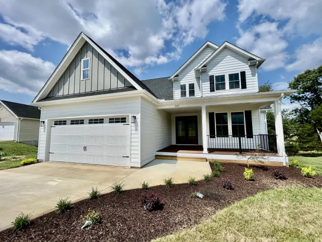 225 Vista Links Dr, Buena Vista, VA, 24416