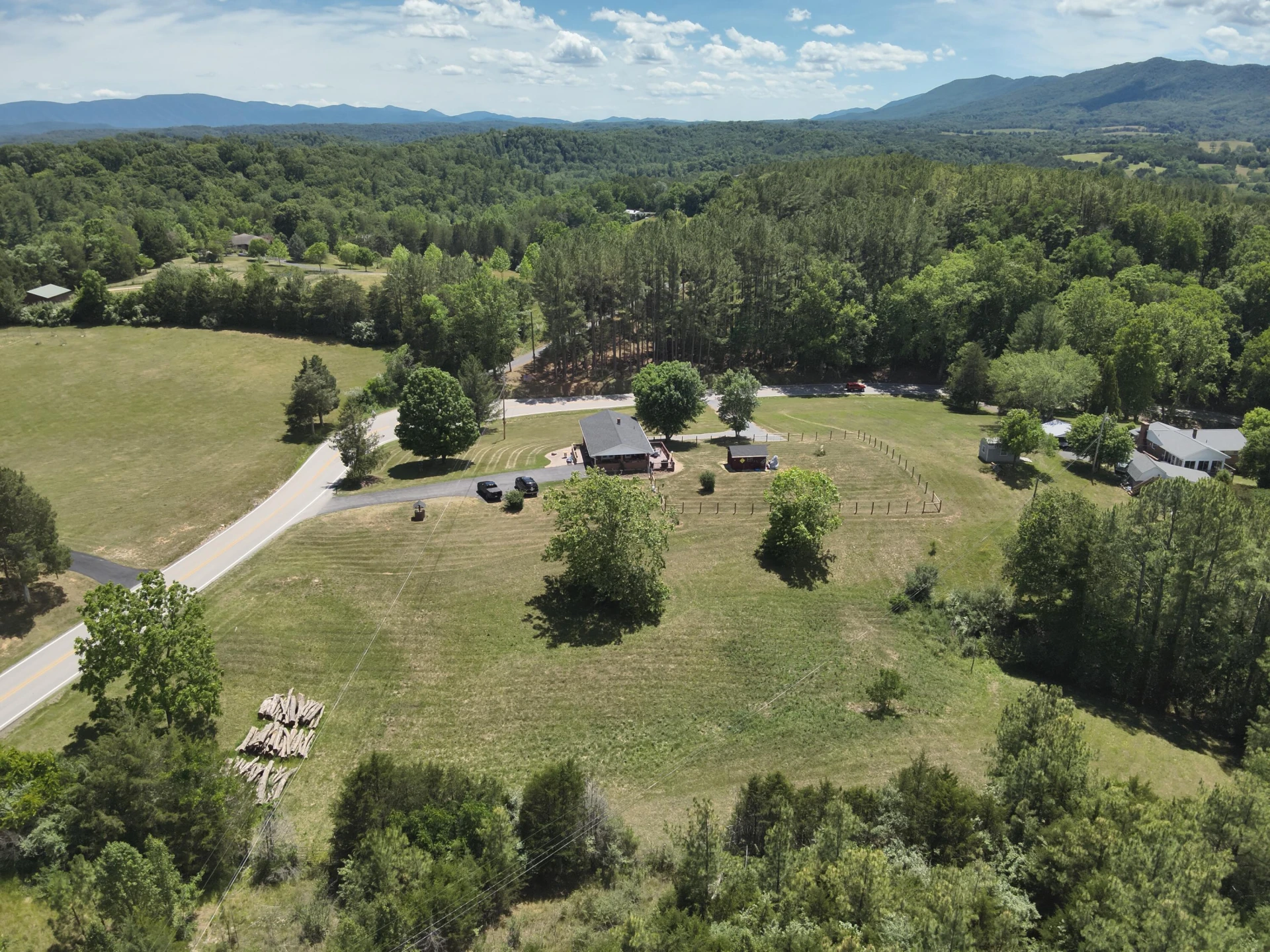 896 Collierstown Rd - Photo 2