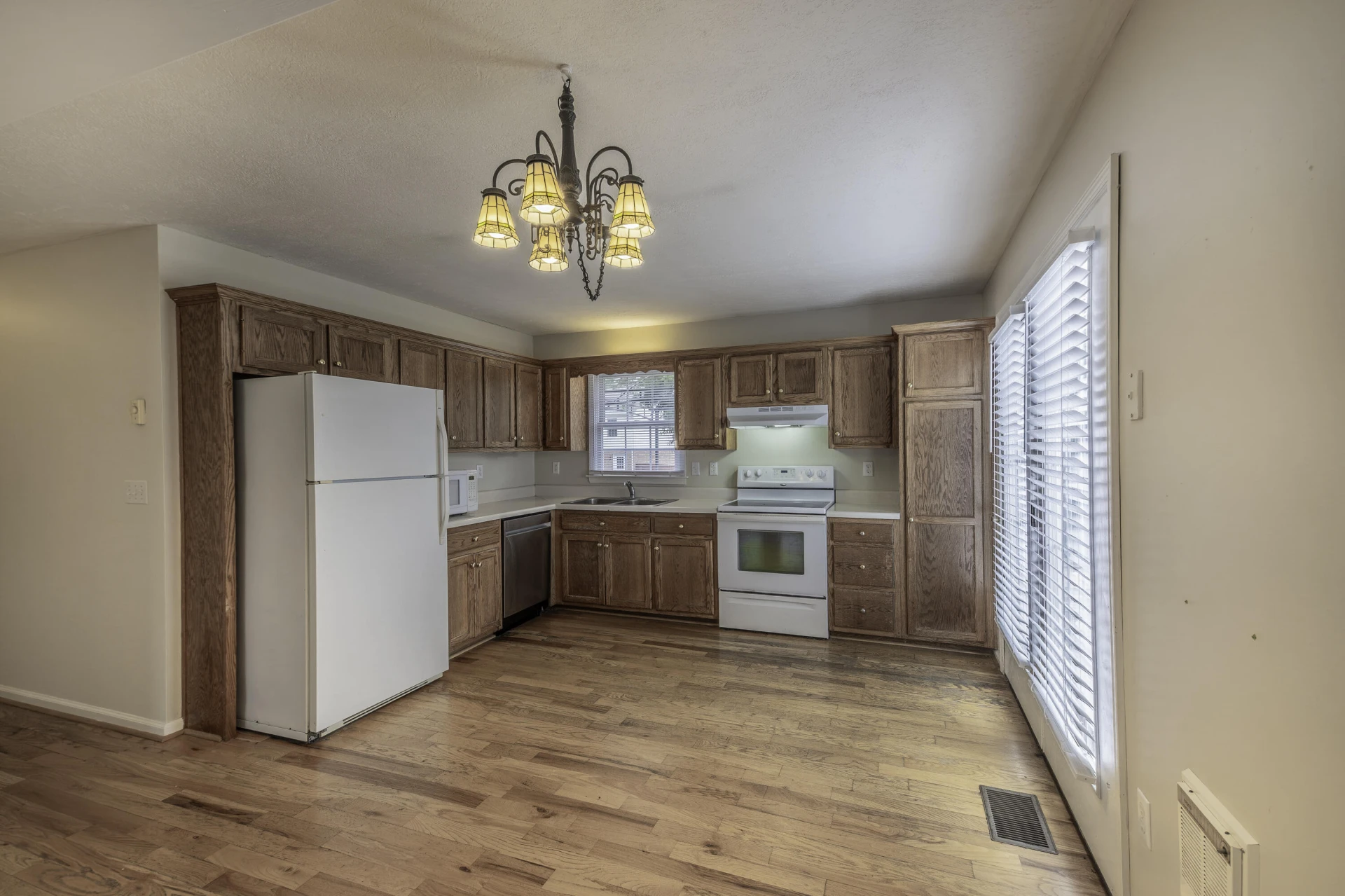 592 Lime Kiln Rd - Photo 5