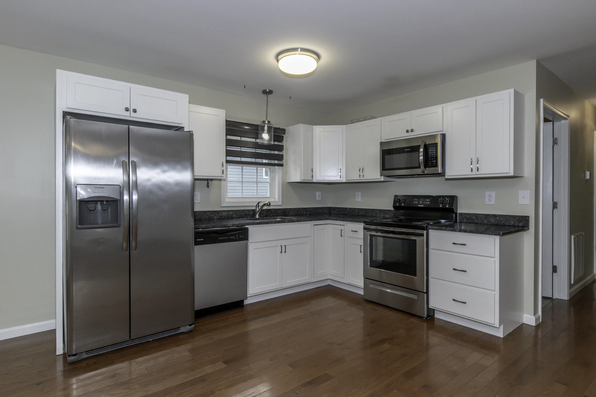 258 E 39th St - Photo 10