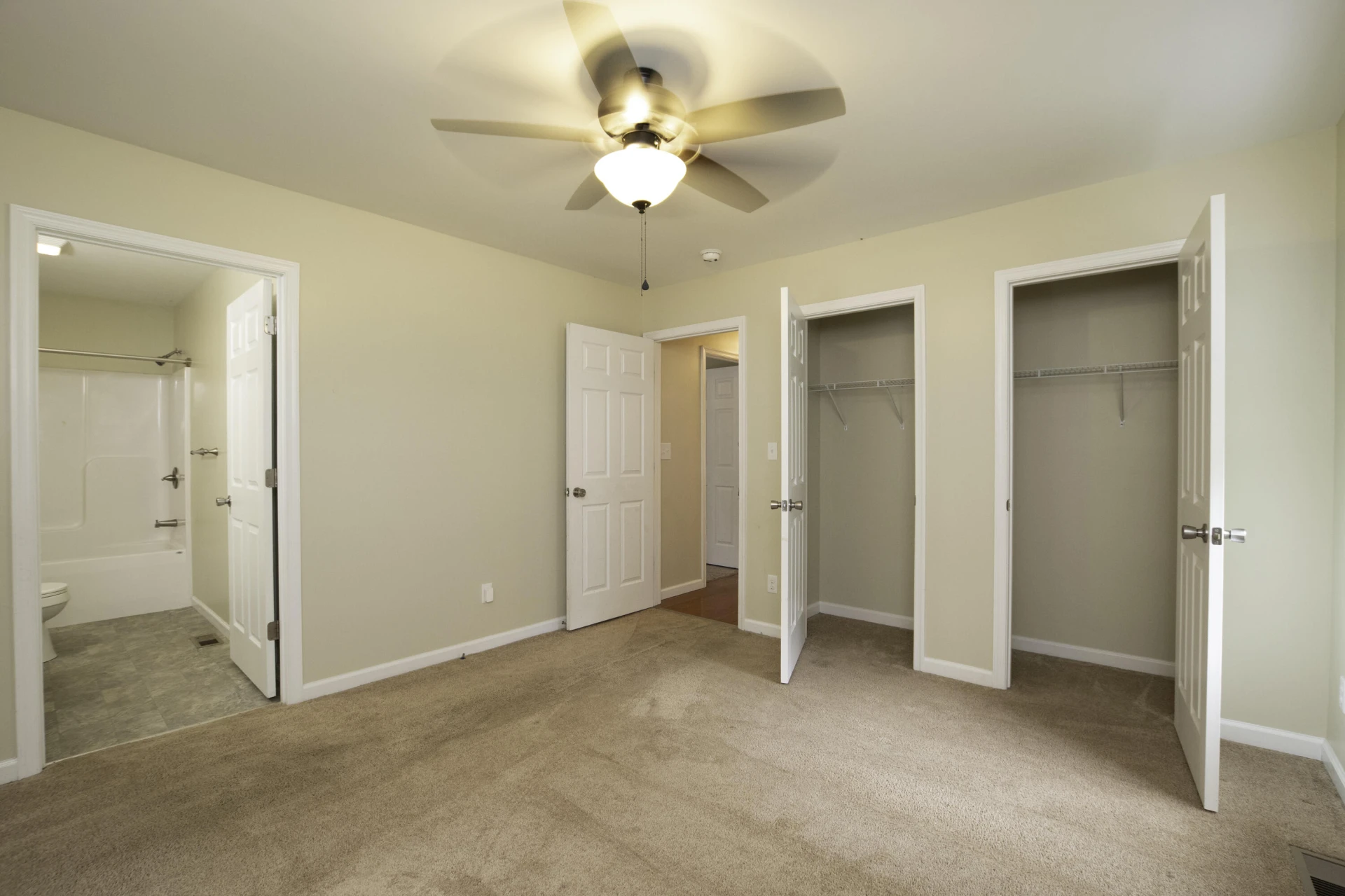 258 E 39th St - Photo 15