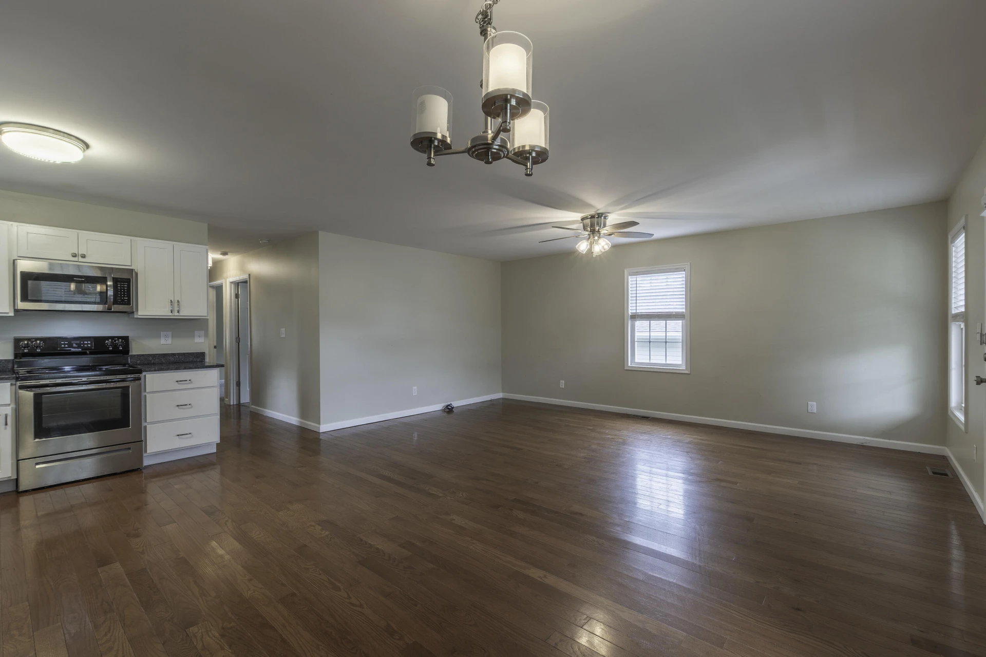 258 E 39th St - Photo 9