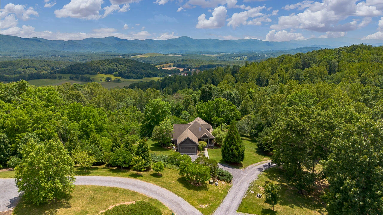 215 E Ridge Dr - Photo 49