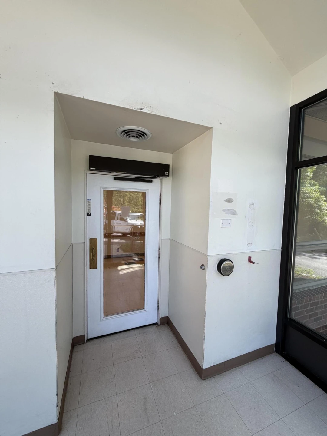 2504 Valley Ridge Rd - Photo 3