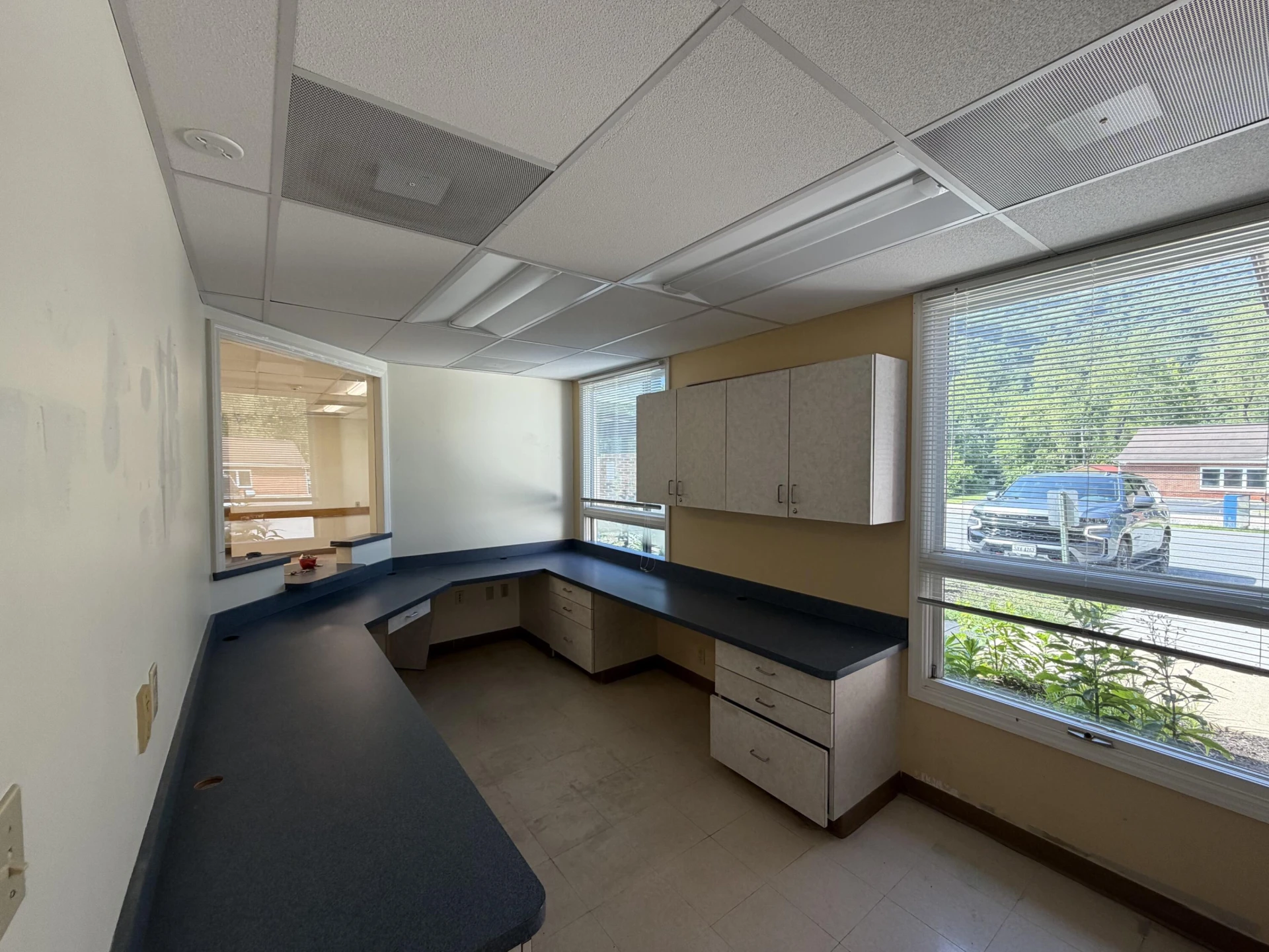 2504 Valley Ridge Rd - Photo 4