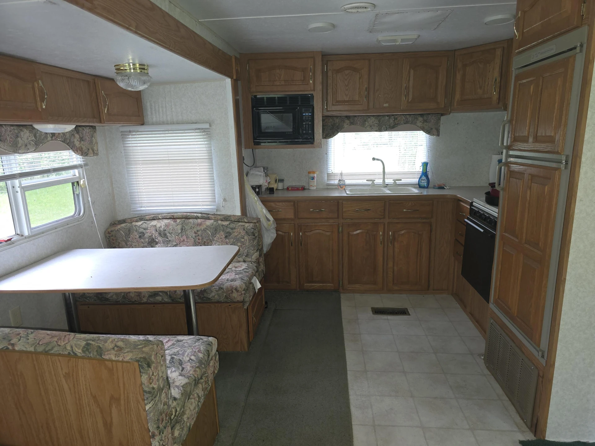 214 Carl Phillips Ln - Photo 11