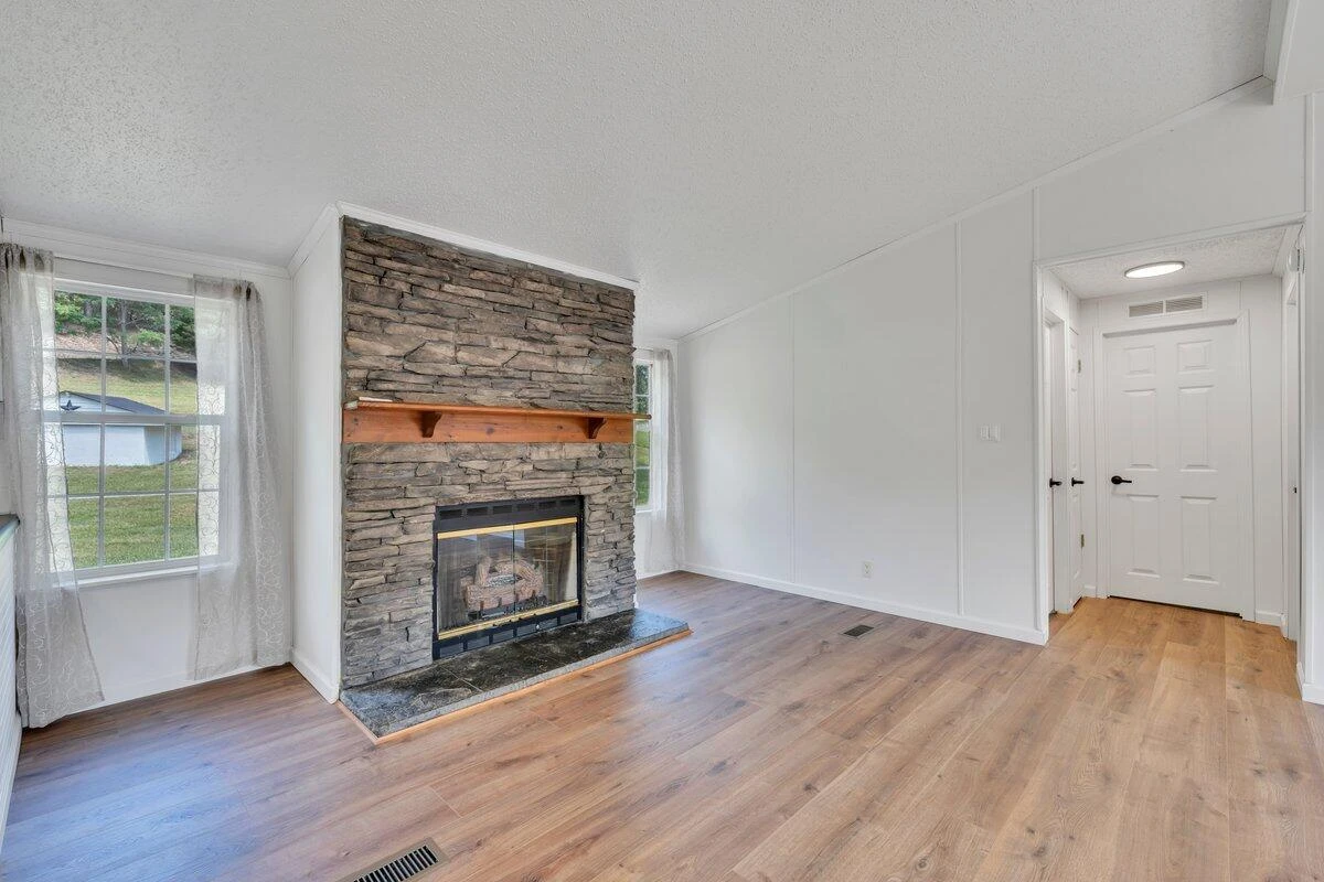 2112 Cove Creek Rd - Photo 16
