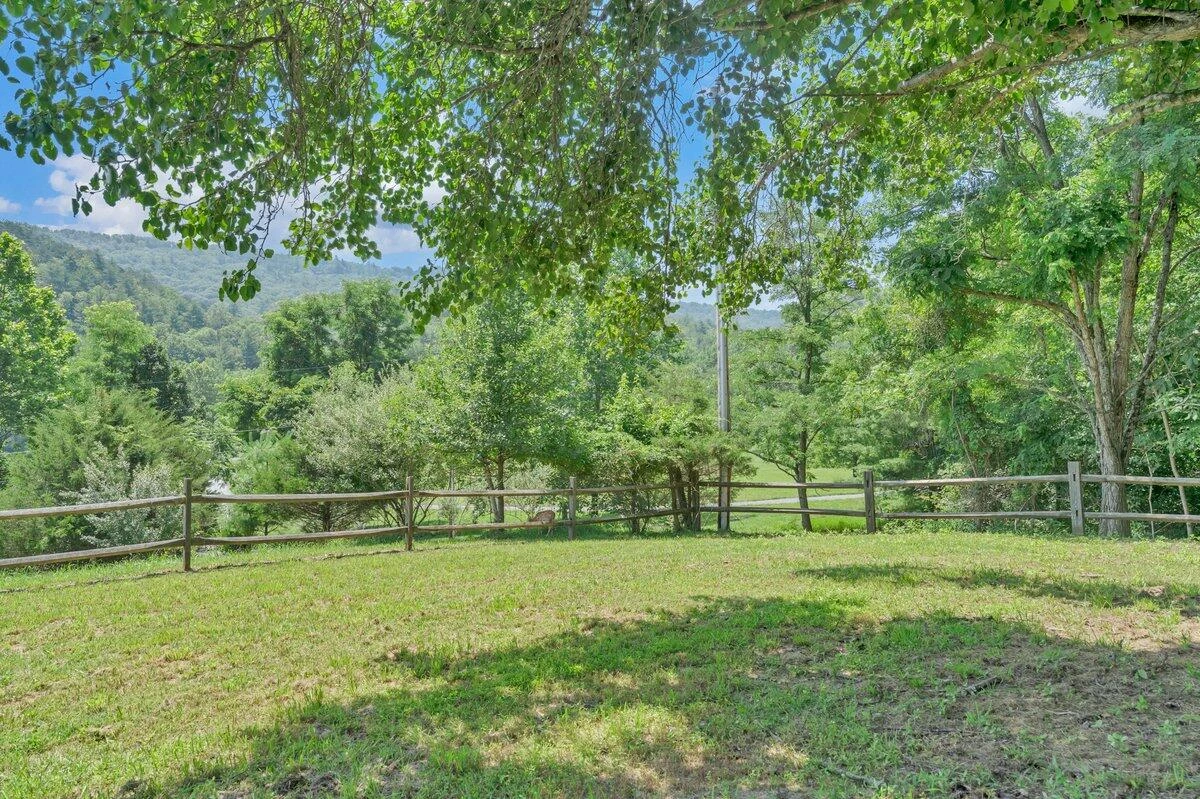 2112 Cove Creek Rd - Photo 32