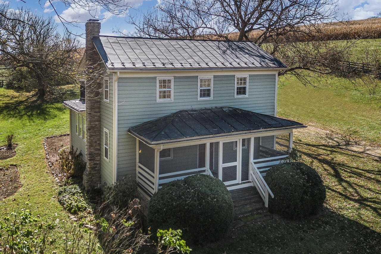 396 Bellevue Ln