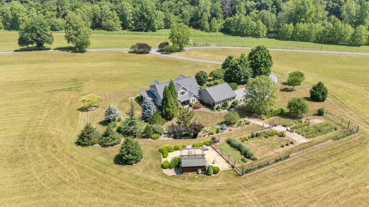 80 E Field Rd - Photo 53