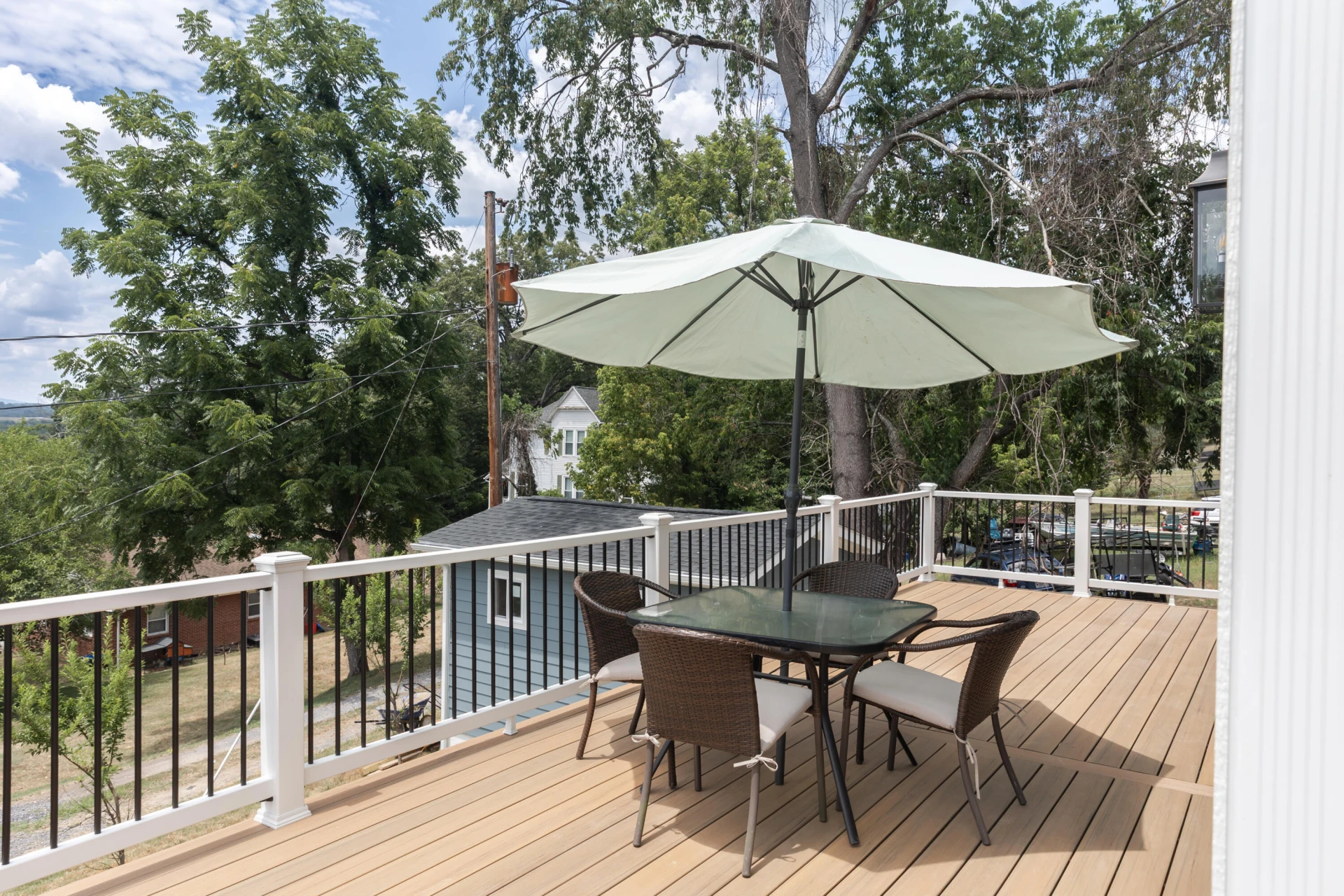 2235 Spruce Ave - Photo 4