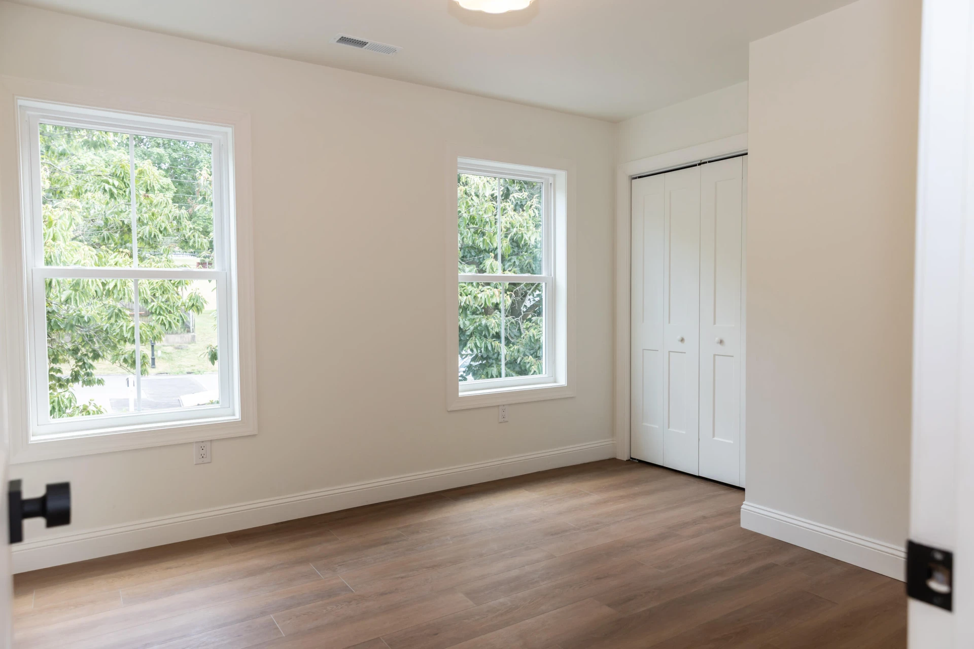 2235 Spruce Ave - Photo 44