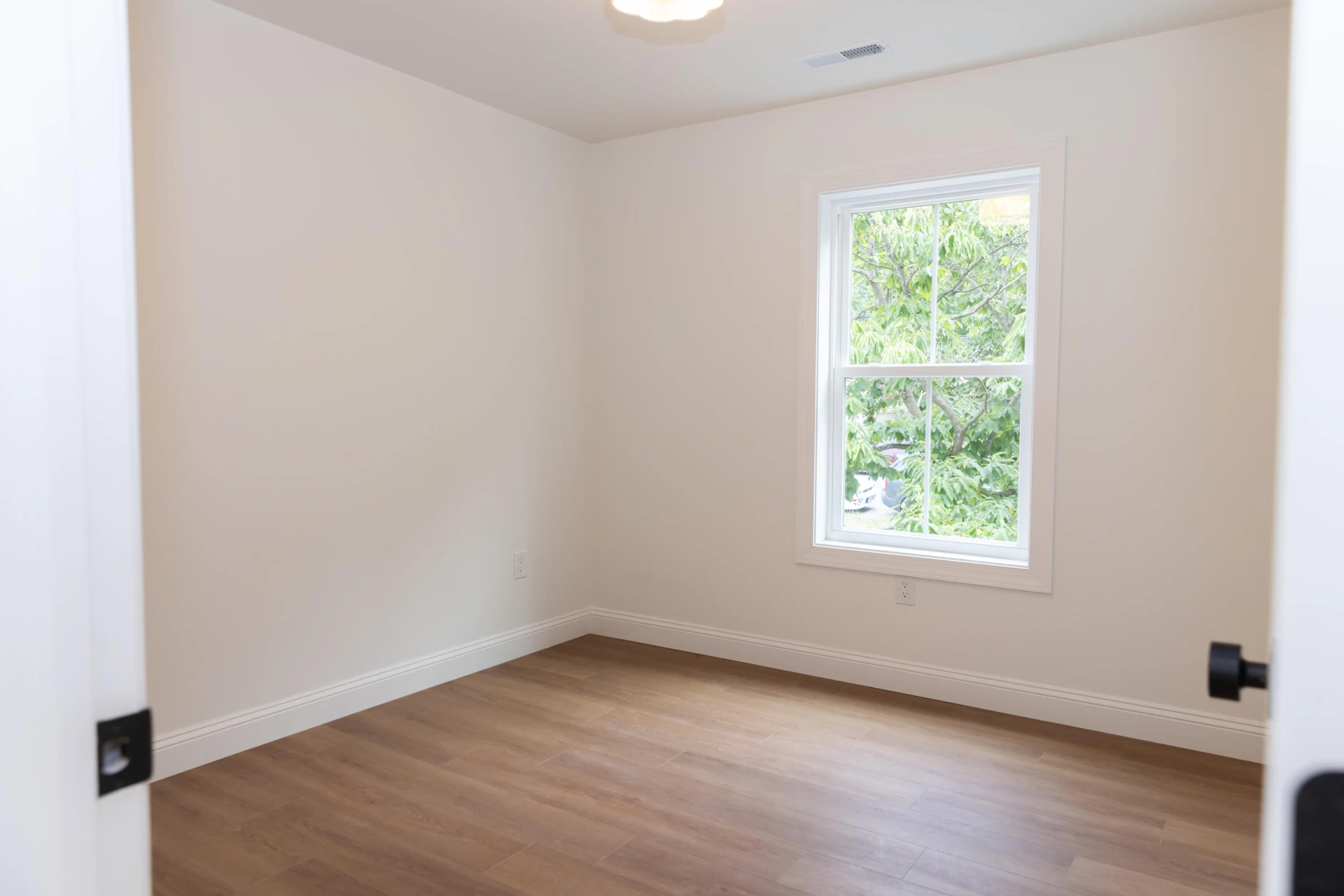 2235 Spruce Ave - Photo 45