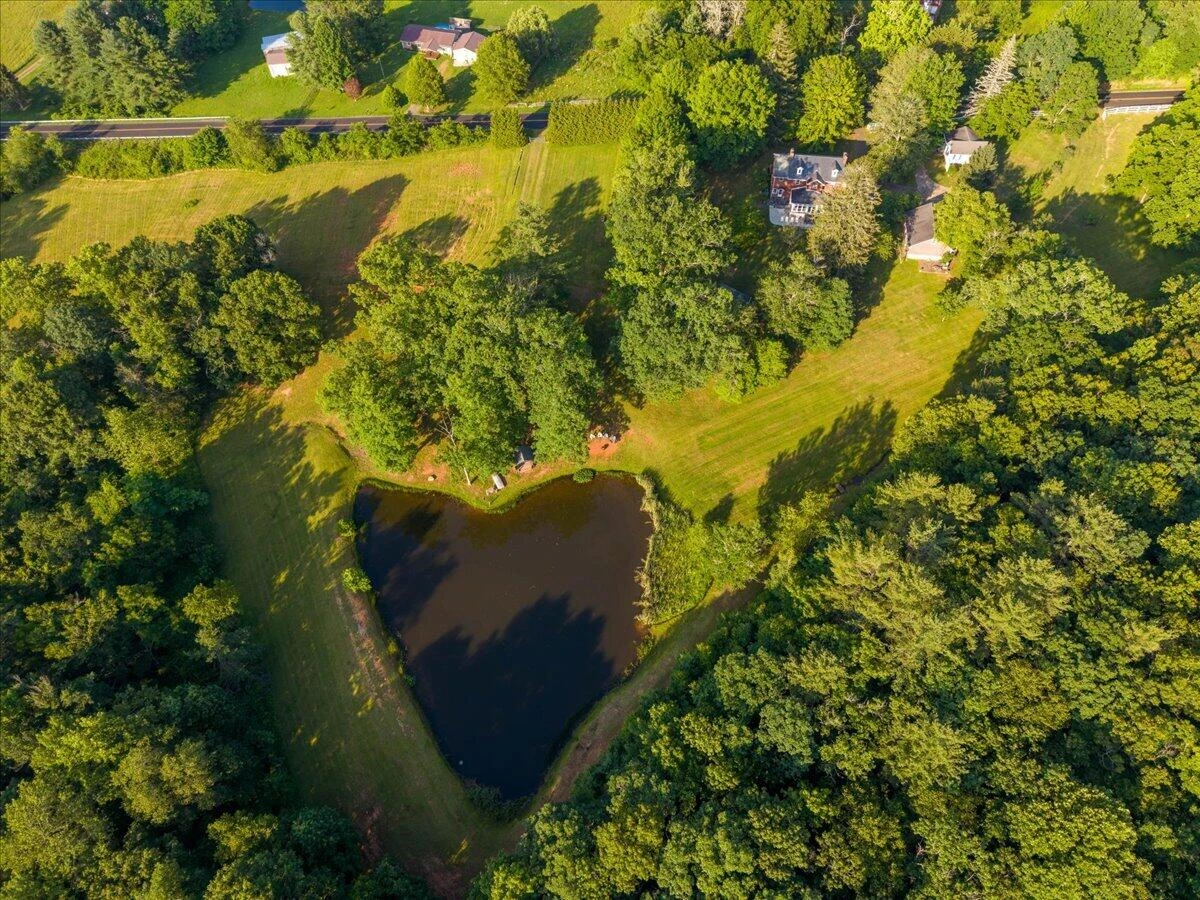 2492 Stable Rd - Photo 15