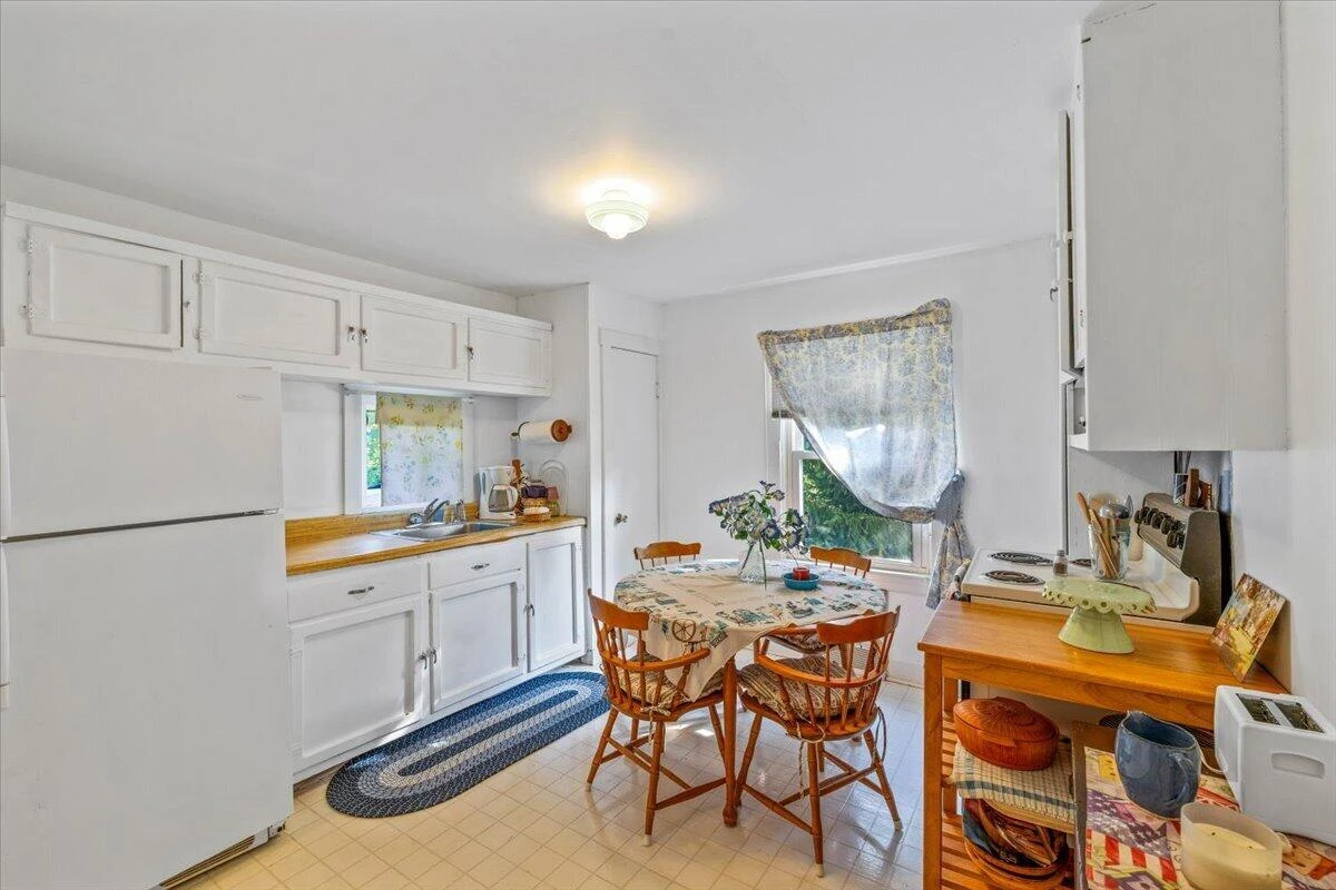 2492 Stable Rd - Photo 47