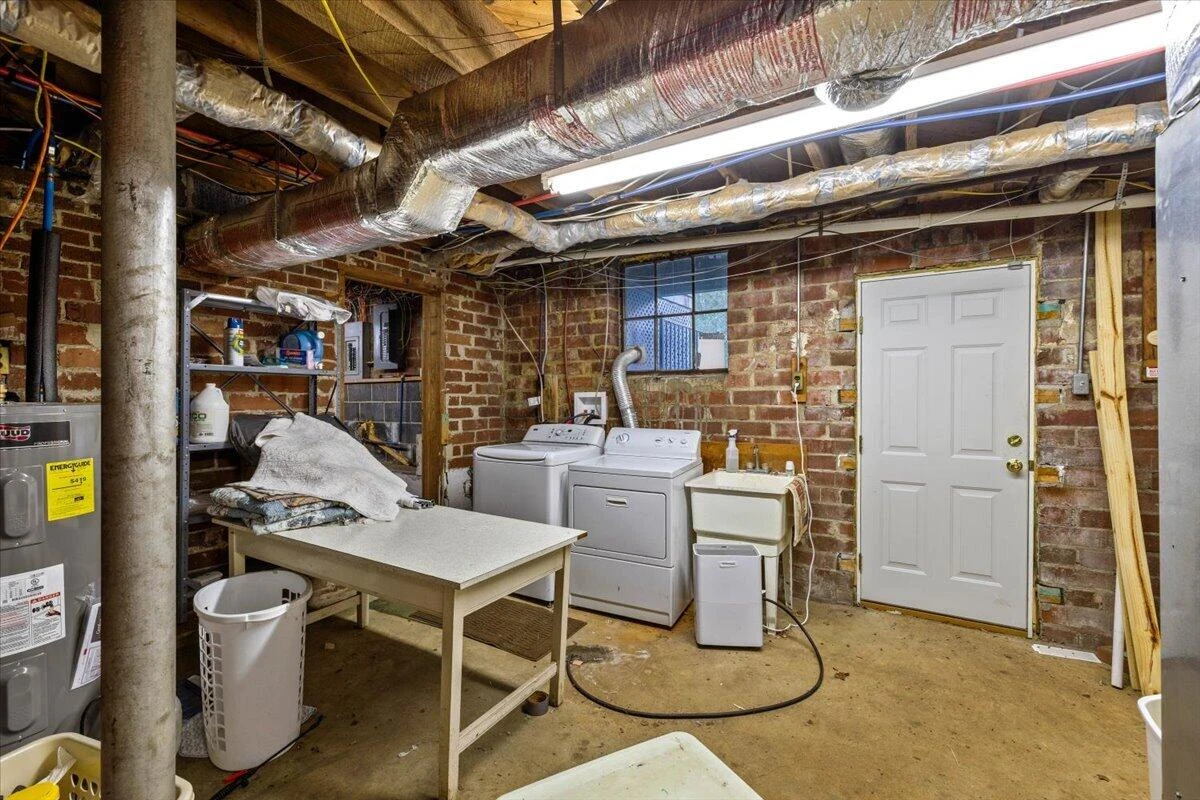 2492 Stable Rd - Photo 62