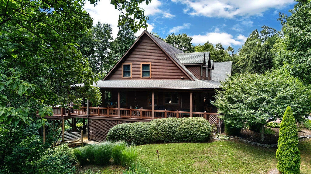 150 FAIRFIELD ESTATES Dr - Photo 3