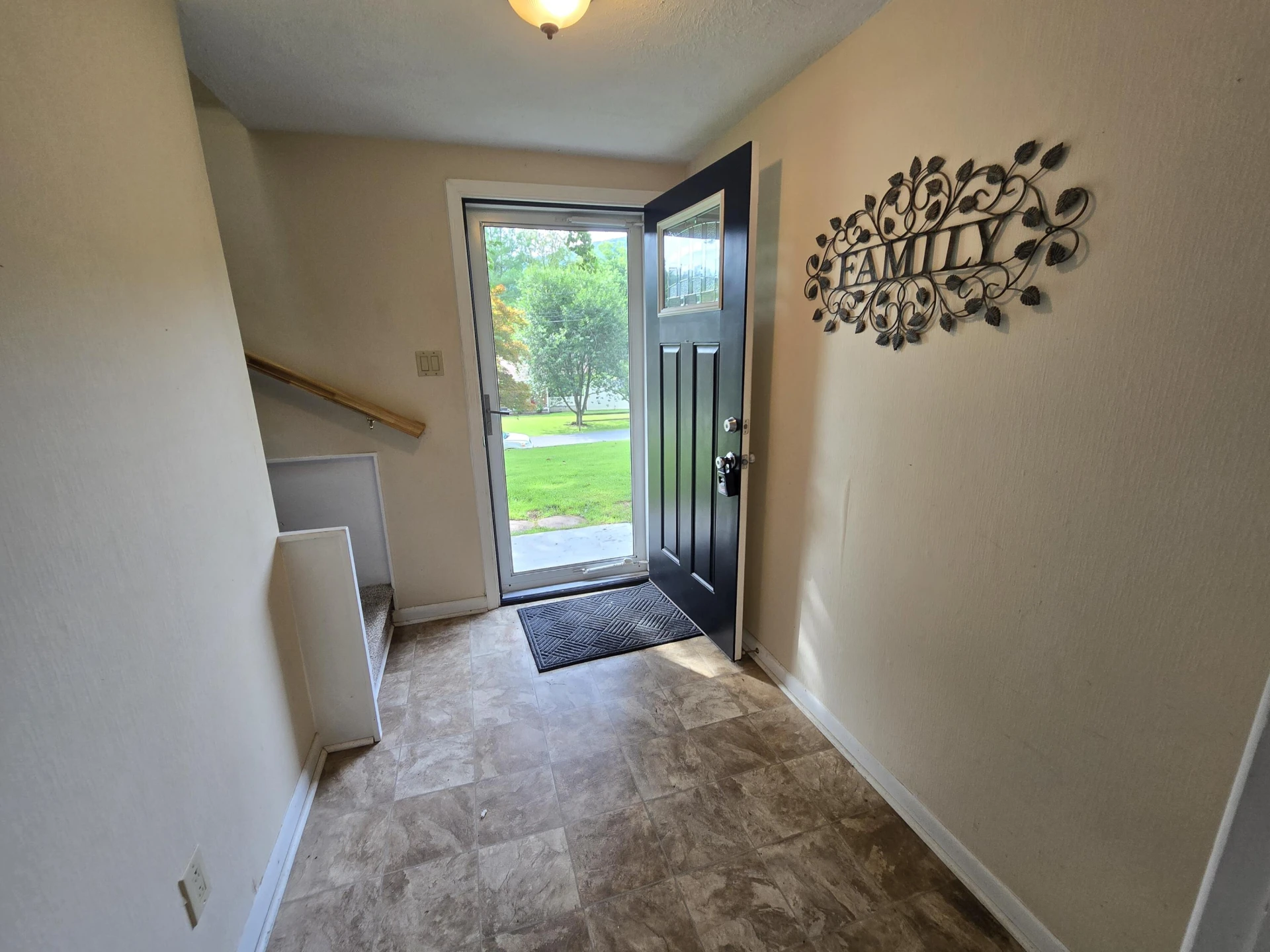 103 Ridgewood Cir - Photo 4