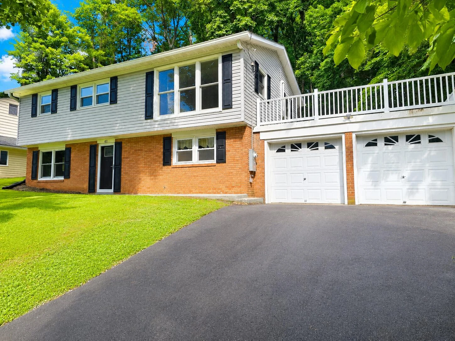103 Ridgewood Cir