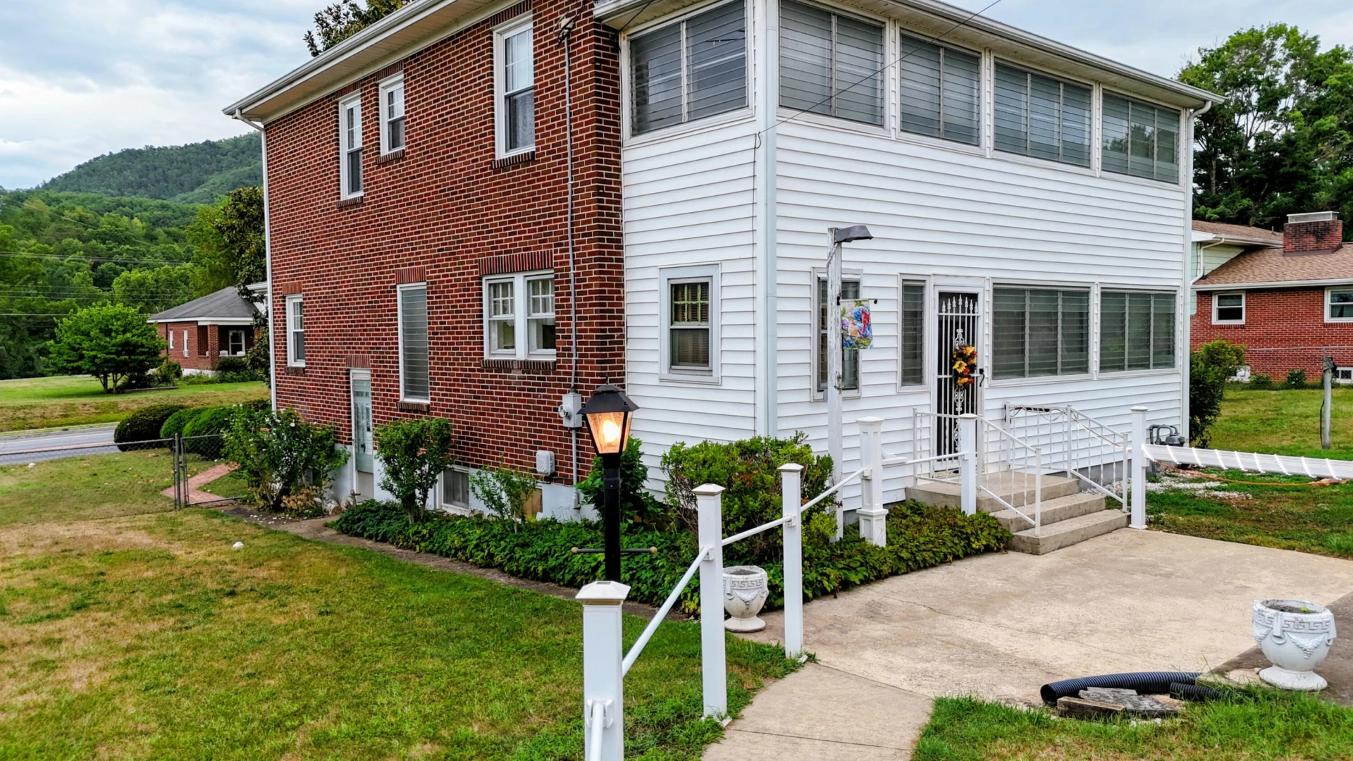 471 MAGNOLIA Ave - Photo 22