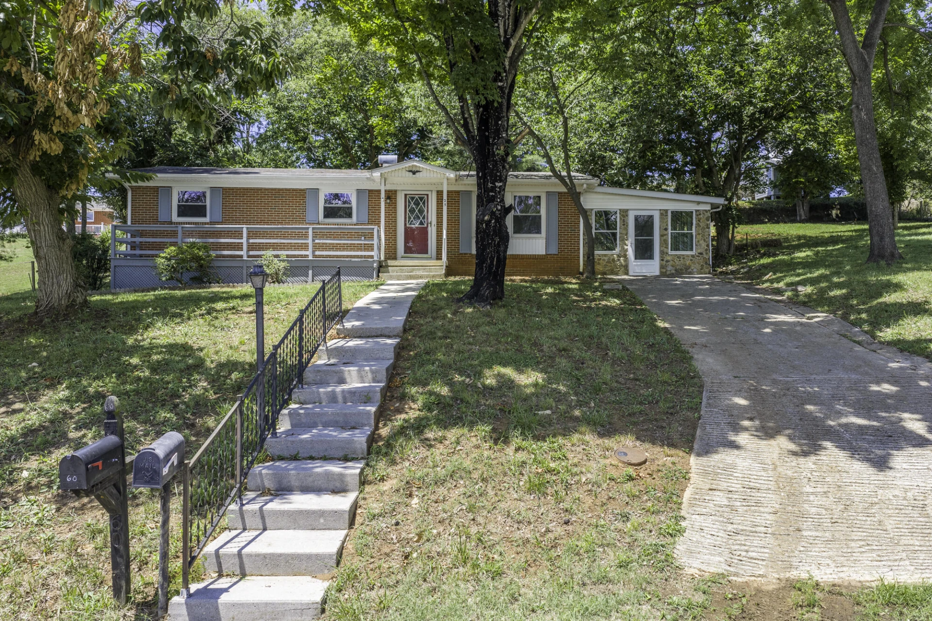 25 Pathfinder Dr - Photo 4