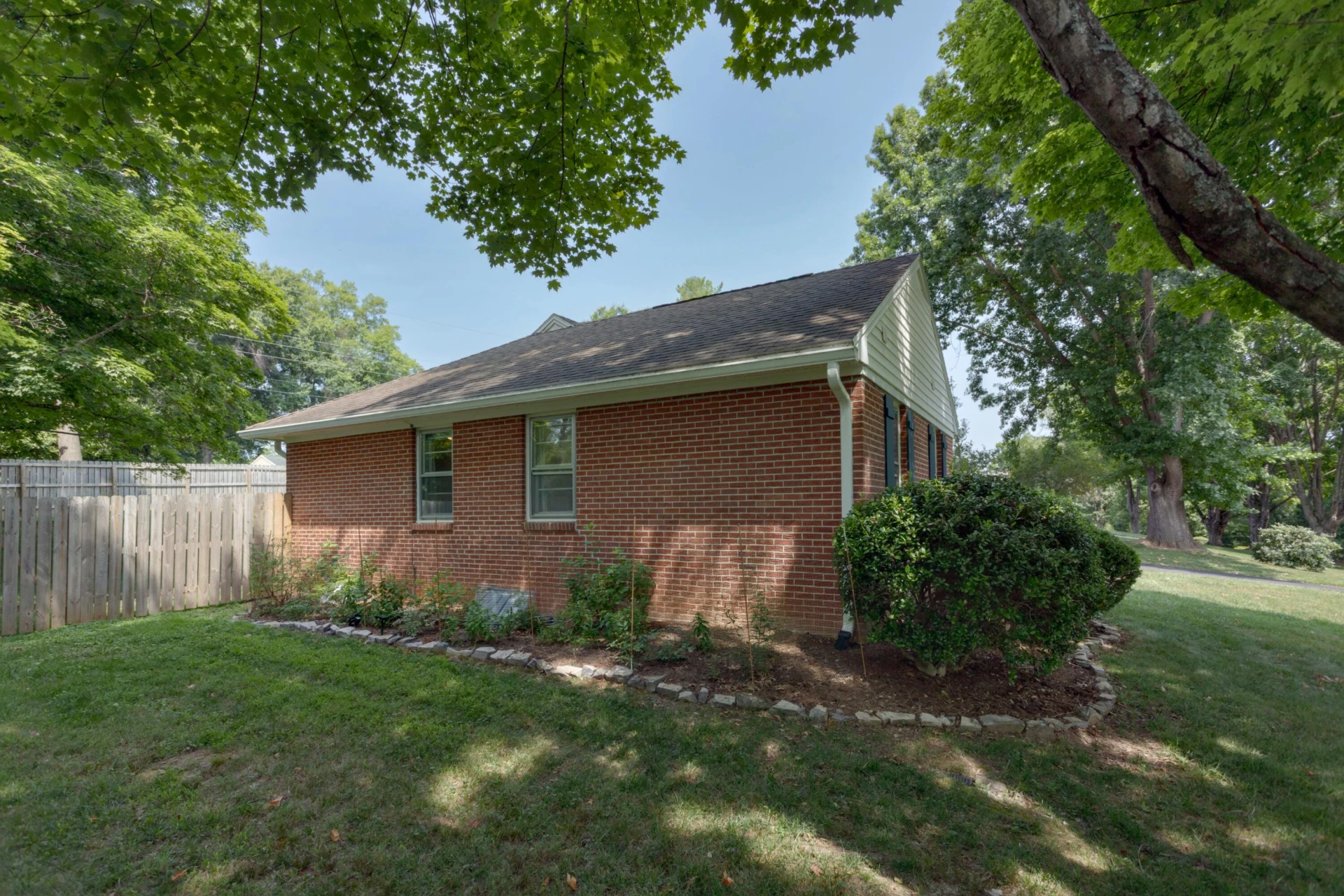 108 Oakview Dr - Photo 34