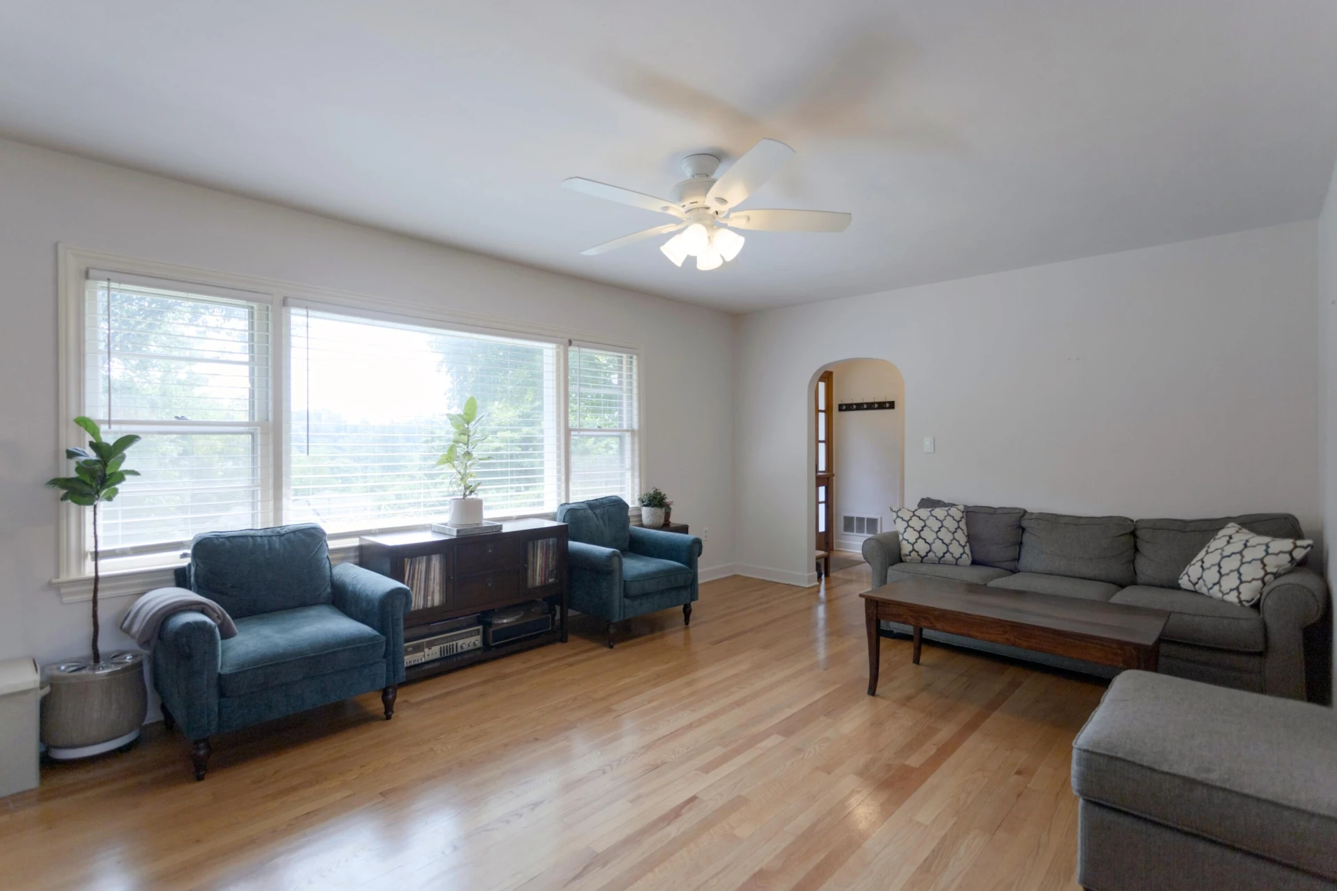 108 Oakview Dr - Photo 5