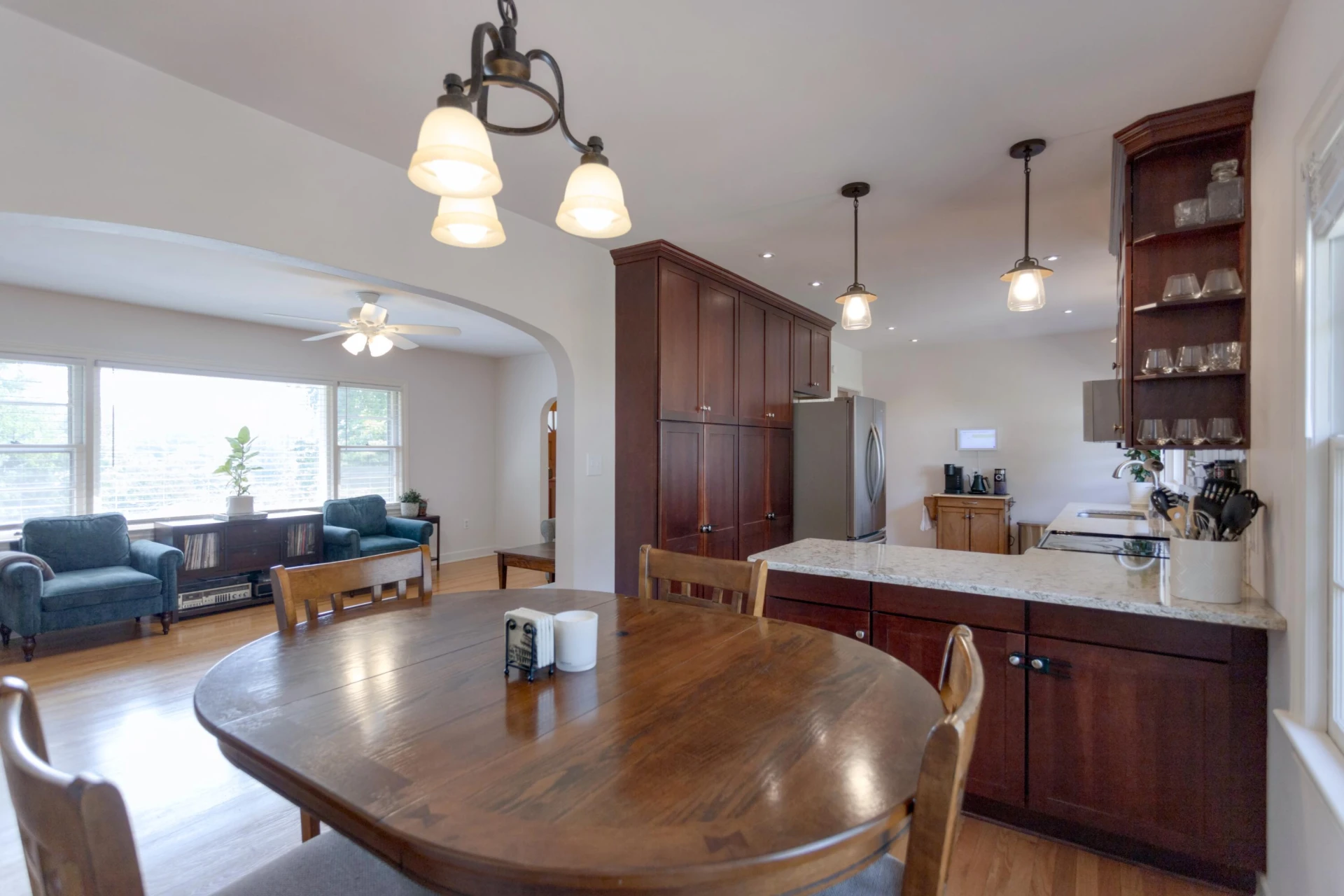 108 Oakview Dr - Photo 6