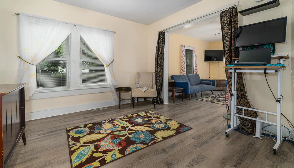 177 W 28TH St - Photo 20