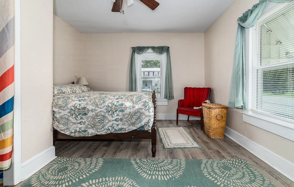 177 W 28TH St - Photo 24
