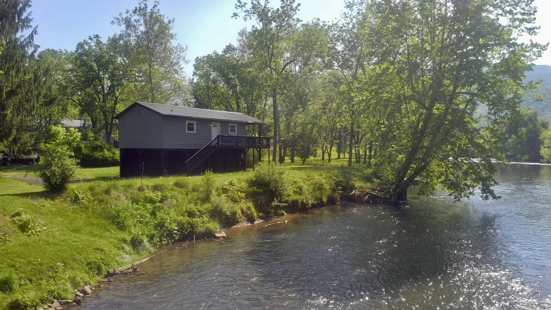 2133 Evergreen Rd