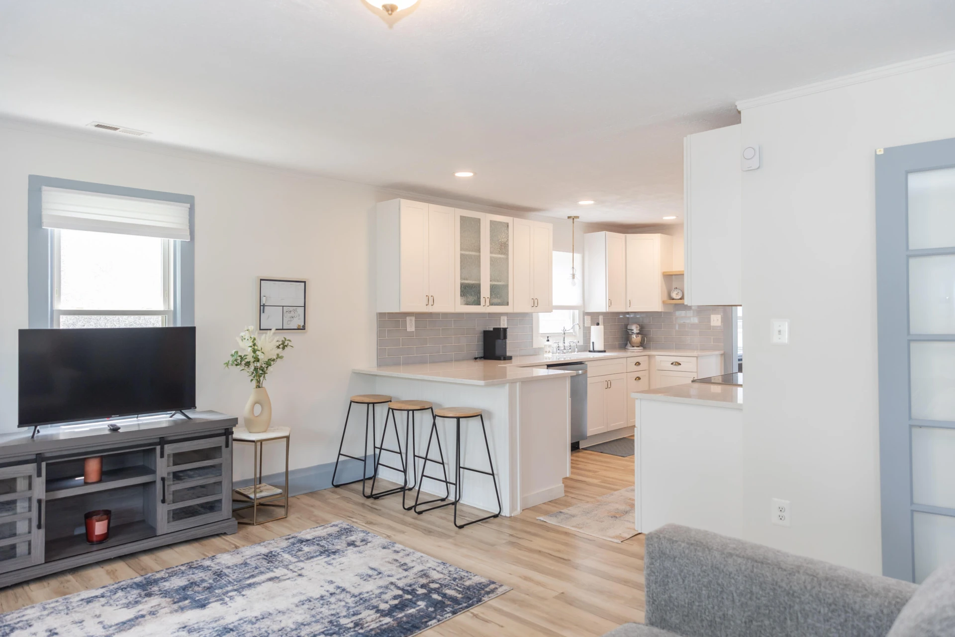 1213 WOODLAND Ave - Photo 11