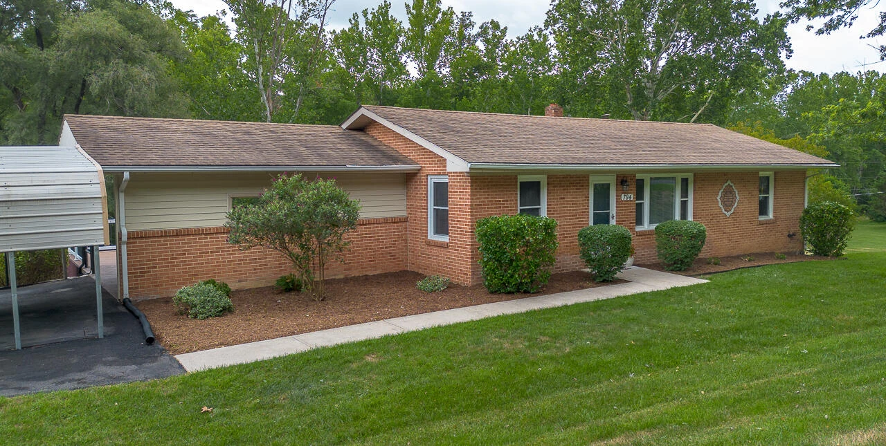 794 Valley Pike Rd