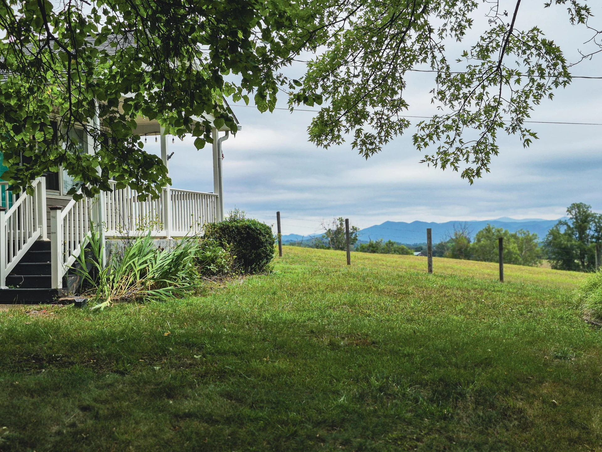 98 CLAYTOR Ln