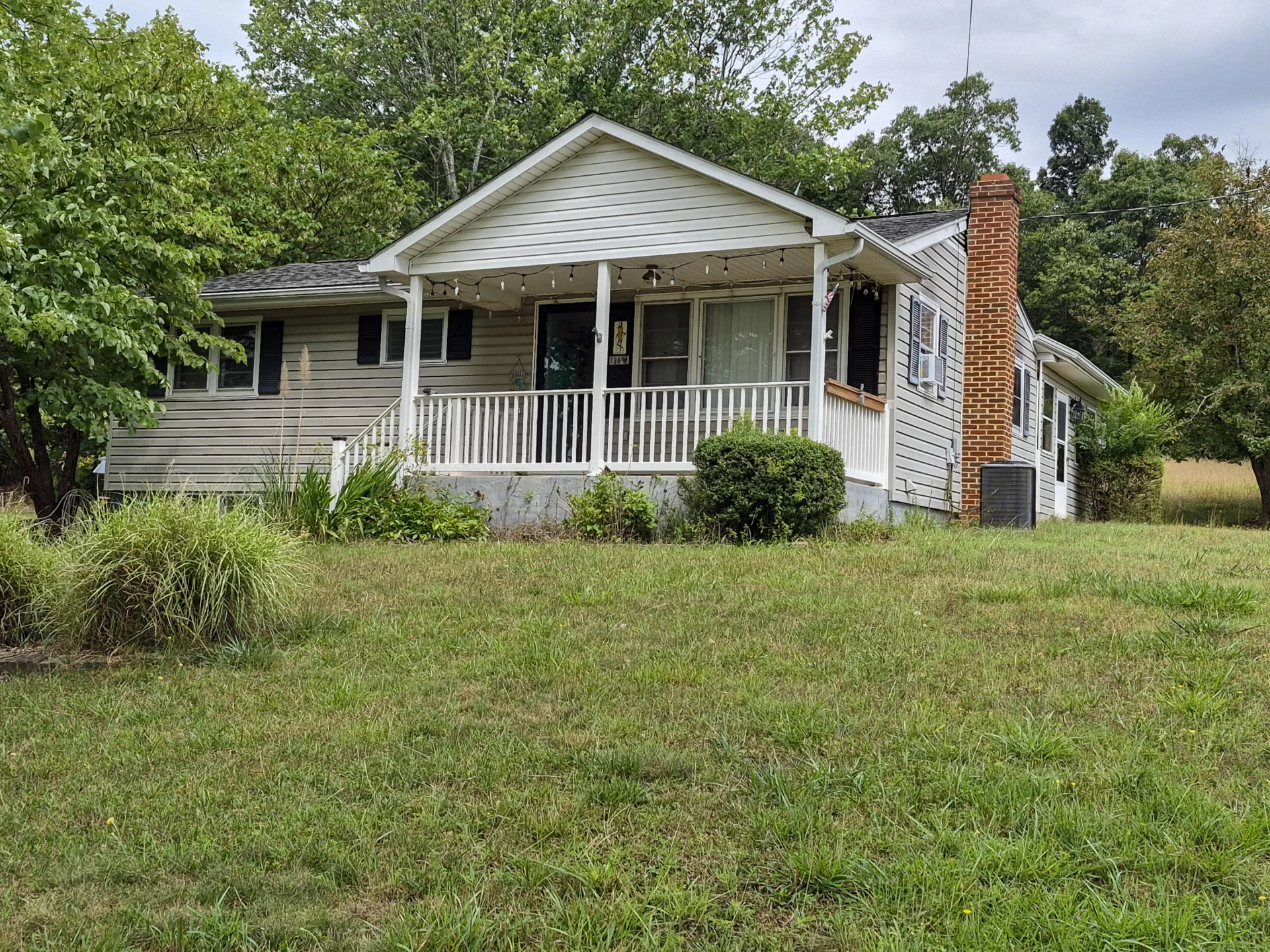 98 CLAYTOR Ln - Photo 3