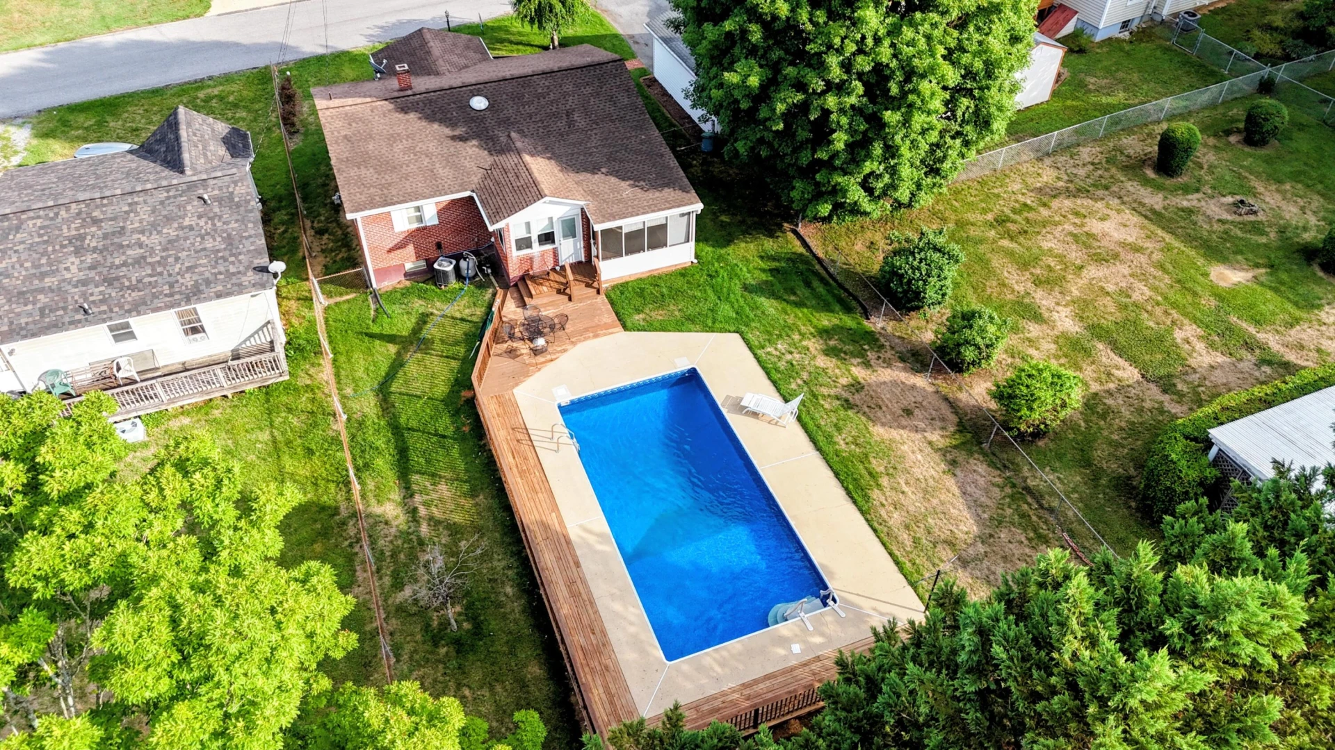 317 MILLER St - Photo 44