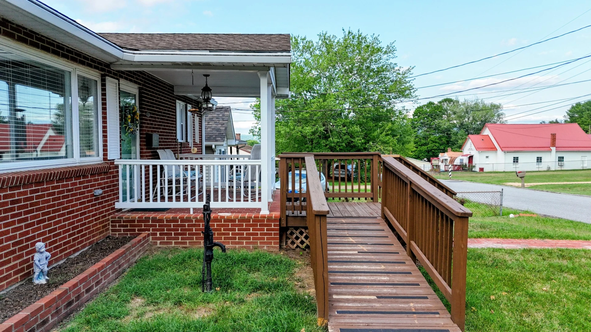317 MILLER St - Photo 7