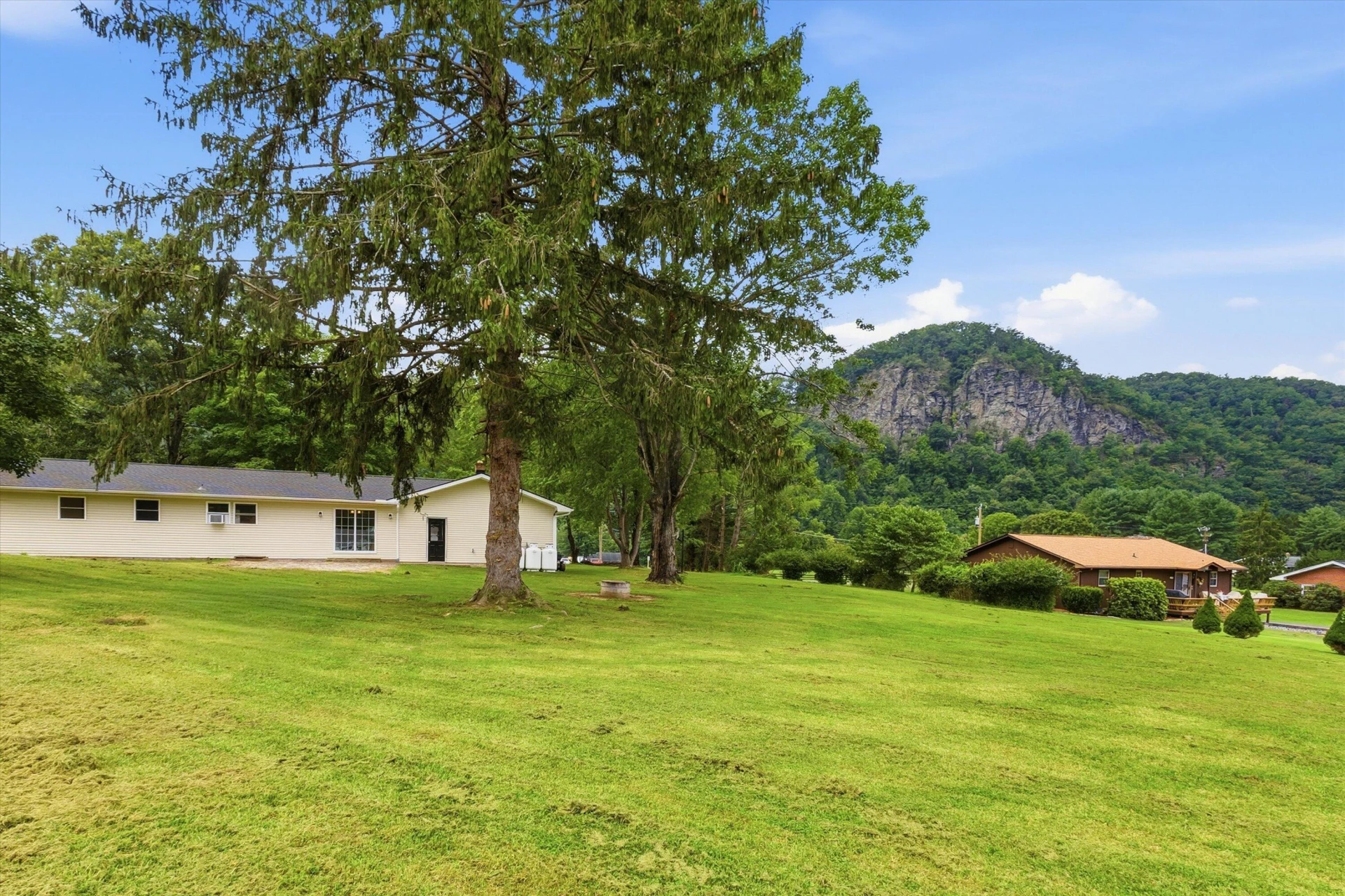 2308 Dressler Dr - Photo 31